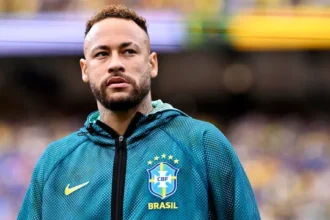 leilao-de-neymar-inclui-fim-de-semana-na-casa-do-jogador-e-raquete-assinada-por-joao-fonseca