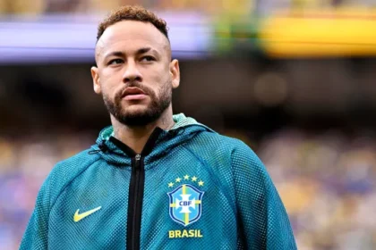 leilao-de-neymar-inclui-fim-de-semana-na-casa-do-jogador-e-raquete-assinada-por-joao-fonseca
