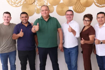 senador-eduardo-gomes-garante-apoio-do-prefeito-e-de-7-dos-9-vereadores-de-pedro-afonso