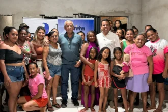 no-pequizeiro,-fabio-vaz-defende-qualificacao-e-recursos-para-quebradeiras-de-coco-de-axixa