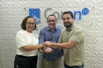 pre-candidatos-da-saude,-enfermeira-sol-e-vinicius-pires-reunem-se-com-presidente-do-coren