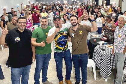 pre-candidatos-divino-bethania-junior-e-raul-cayres-fortalecem-articulacoes-em-reuniao-com-liderancas-de-araguaina