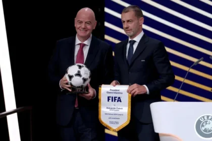 ‘bomba’!-uefa-faz-ultimato-a-infantino-e-pede-demissao-do-lider-da-fifa