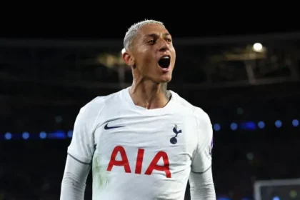 tecnico-do-tottenham-nao-crava-permanencia-de-richarlison:-‘as-vezes-diz-que-quer-sair’
