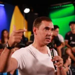 vicentinho-junior-avanca-em-pre-campanha-com-novos-apoios-no-interior-e-debate-sobre-juventude-com-universitarios
