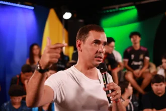 vicentinho-junior-avanca-em-pre-campanha-com-novos-apoios-no-interior-e-debate-sobre-juventude-com-universitarios
