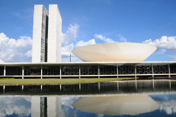 projeto-pune-quem-abusar-de-processos-judiciais-para-atrasar-cumprimento-de-leis