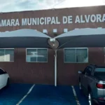 por-sobrepreco-e-falta-de-licitacao,-justica-anula-contrato-da-camara-de-alvorada-para-reforma-da-lei-organica-e-regimento