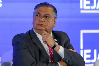 flavio-dino-aciona-pf-apos-tcu-apontar-r$-55,4-milhoes-em-emendas-suspeitas-executadas-entre-2020-e-2024