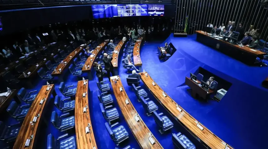 disputa-pelo-senado-tem-11-candidatos-de-10-partidos-diferentes;-confira-a-lista-de-suplentes