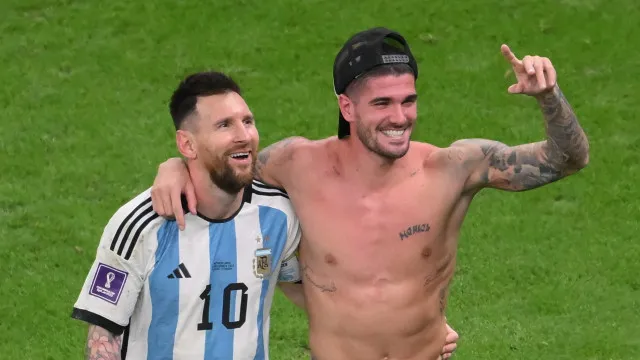 de-paul-marca-e-homenageia-pai-de-messi-em-derrota-do-inter-miami-na-leagues-cup