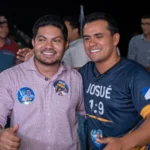 com-apoio-de-atos-gomes,-lucas-campelo-realiza-adesivaco-da-campanha-a-deputado-federal-em-araguaina