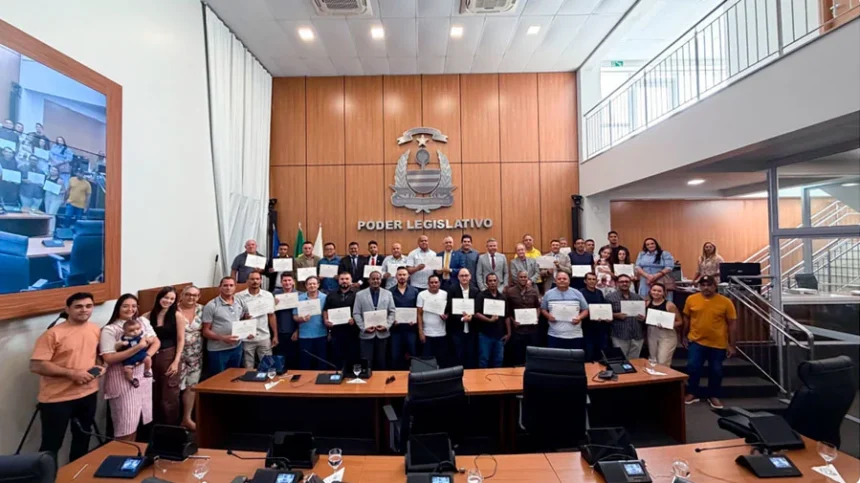 camara-realiza-sessao-solene-para-homenagear-os-pioneiros-militares-do-marco-zero-de-palmas;-veja-quem-sao