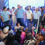 ao-relembrar-raizes-no-bico-do-papagaio,-eduardo-gomes-se-emociona-em-ananas-e-encerra-agenda-em-araguatins