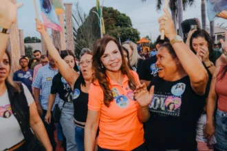 dorinha-seabra-promete-fim-do-fet,-apoio-a-creches-e-anuncia-adesao-de-mais-15-vereadores-a-campanha