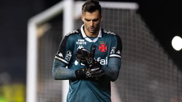 leo-jardim-salva-no-fim,-e-vasco-empata-com-o-santa-fe-pela-sul-americana