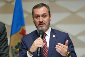 ministro-andre-mendonca,-do-stf,-afasta-andrei-rodrigues-da-direcao-geral-da-policia-federal 