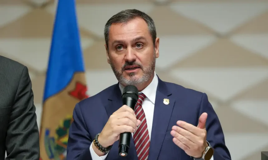 ministro-andre-mendonca,-do-stf,-afasta-andrei-rodrigues-da-direcao-geral-da-policia-federal 