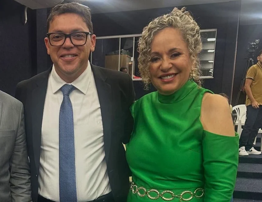 em-off-|-dorinha-diz-ter-mais-de-800-vereadores-em-sua-campanha,-o-que-da-mais-de-60%-dos-1.317;-fala-de-josi-e-ivanilson-em-reuniao-de-campanha-eleitoral-irrita-vereadores-de-gurupi