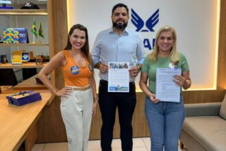 dra.-angela-da-facit-assina-termo-de-compromisso-com-a-aciara-e-apresenta-agenda-para-infraestrutura-e-geracao-de-empregos