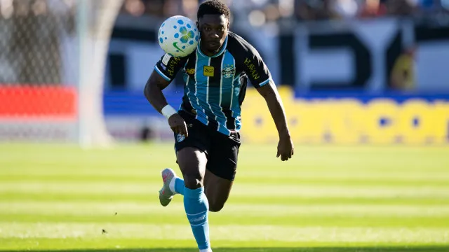 botafogo-e-gremio-fazem-jogo-atrasado-no-rio-preocupados-com-a-ameaca-de-rebaixamento