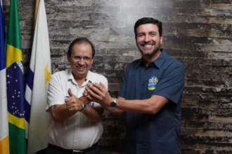 reitor-da-unitins,-augusto-rezende-declara-apoio-a-eli-borges-na-disputa-pelo-senado