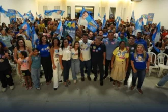 eduardo-siqueira-campos-e-diretores-de-escolas-selam-apoio-a-walter-viana-na-disputa-pela-assembleia