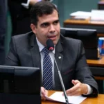 ricardo-ayres-confirma-mp-do-governo-federal-contra-bets-no-brasil-e-promete-agir-em-favor-do-tema-no-congresso:-“um-grave-problema-social”