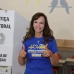 dorinha-seabra-vota-na-capital-e-ressalta-expectativa-de-o-tocantins-eleger-primeira-mulher-governadora