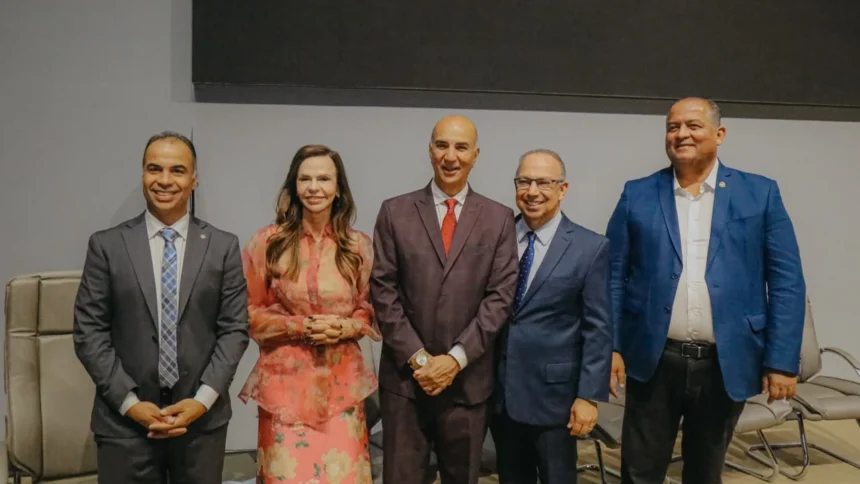 apos-eli-borges-trocar-de-palanque,-dorinha-seabra-cumpre-agenda-em-convencao-do-ministerio-da-madureira-em-gurupi