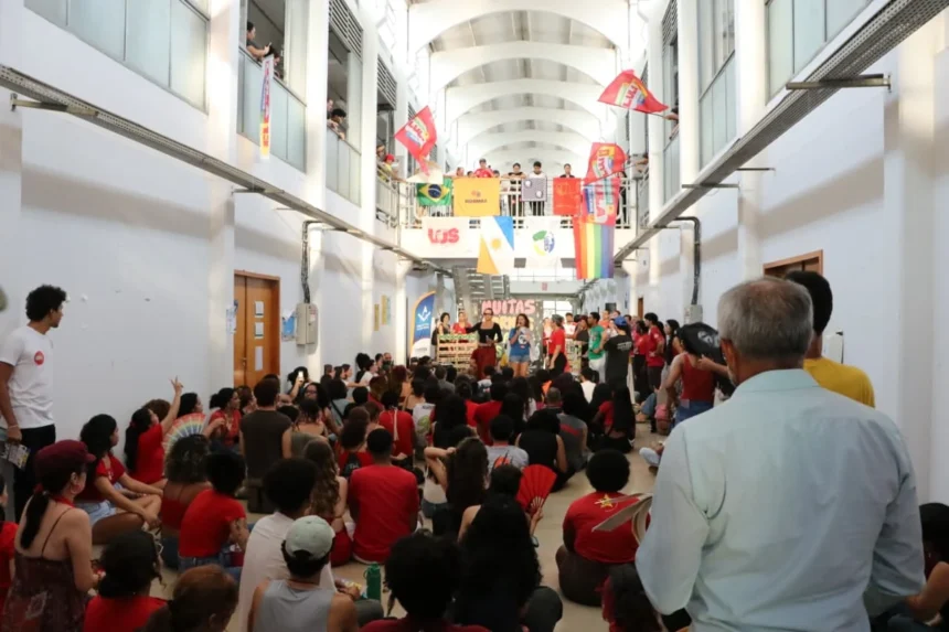caminhada-pro-lula-e-batalha-de-rimas-mobilizam-juventude-em-palmas-neste-domingo